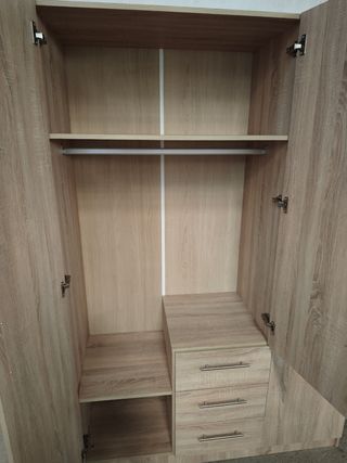Armario de 3 puertas