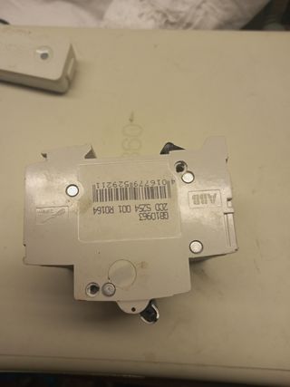 Interruttore magnetotermico