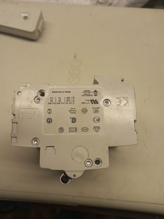 Interruttore magnetotermico