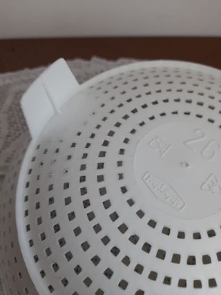 2 scolapasta in plastica vendibili singolarmente