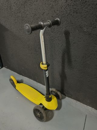 Patín decathlon amarillo