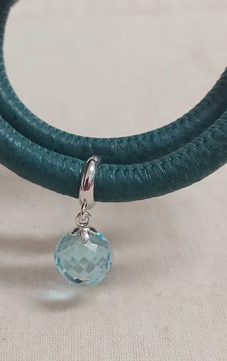 Colgante charm Endless Azul Cielo