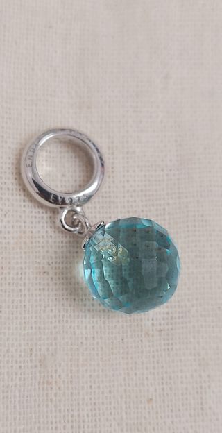 Colgante charm Endless Azul Cielo