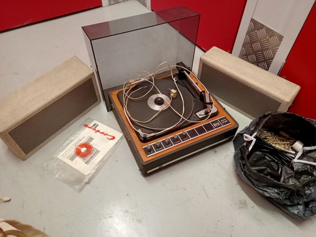 TOCADISCOS BETTOR MARK 210S