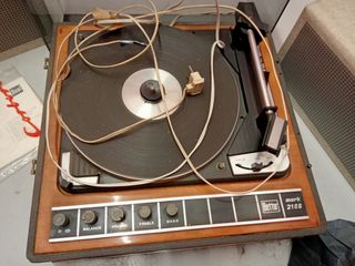TOCADISCOS BETTOR MARK 210S