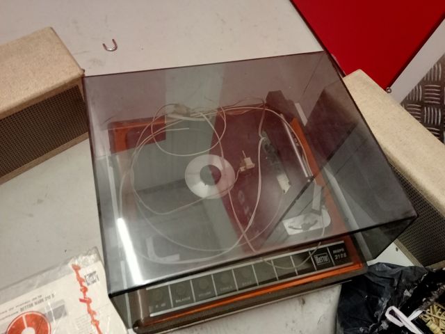 TOCADISCOS BETTOR MARK 210S