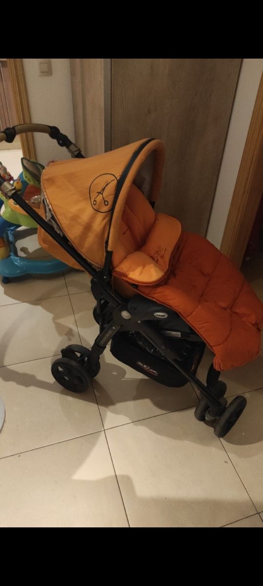 Carricoche: cuco, maxicosi y sillita