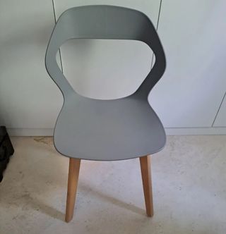 2 Sillas nordicas nuevas