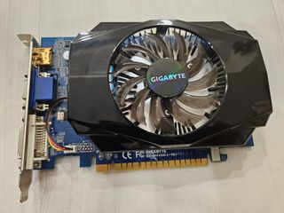 Tarjeta gráfica Gigabyte NVIDIA GT440 1gb