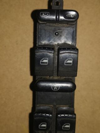 Botonera elevalunas de seat toledo audi 