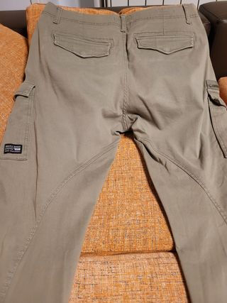 Pantalón Jogger Jack & Jones talla 30-34