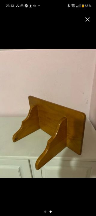 3 estantes de madera pequeños