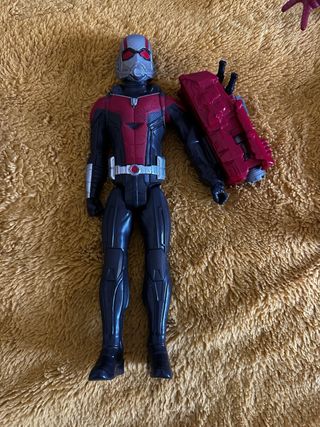Muñecos superhéroes
