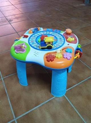 Mesa de juegos infantil
