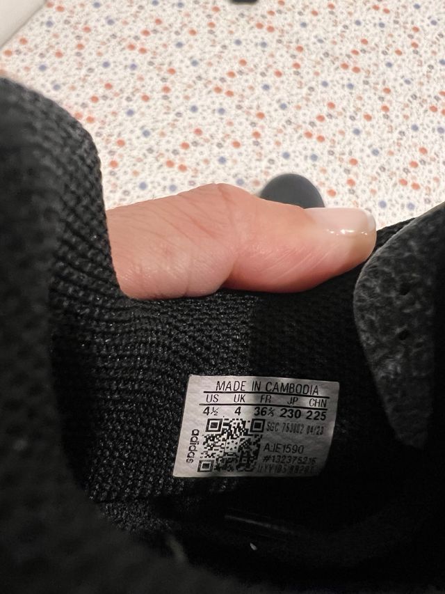 Botas de futbol talla 36 . Adidas.