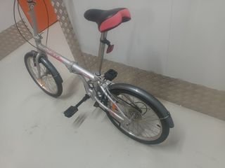 Bicicleta plegable.
