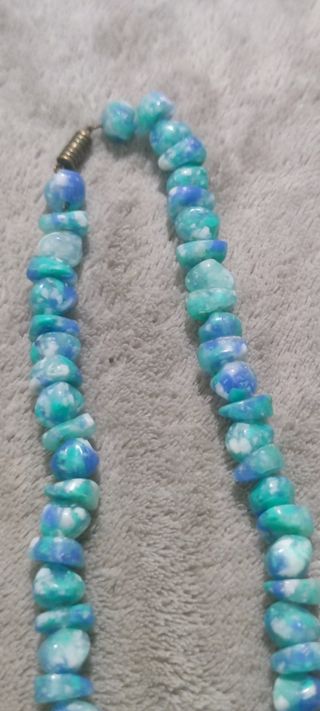 Collar de piedras raras