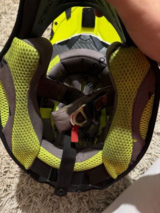 Casco Airoh Twist 2.0 Shaken Amarillo Brillo