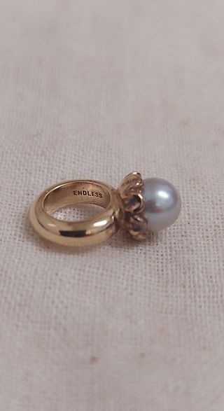 Colgante anillo solitario perla auténtica