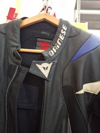 Mono entero de moto dainese