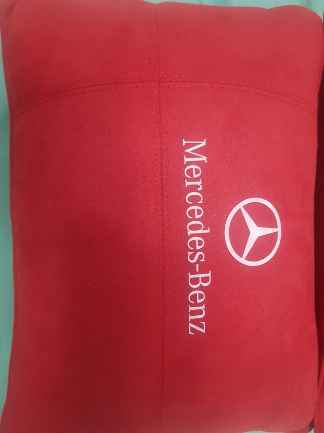 Almohada mercedes