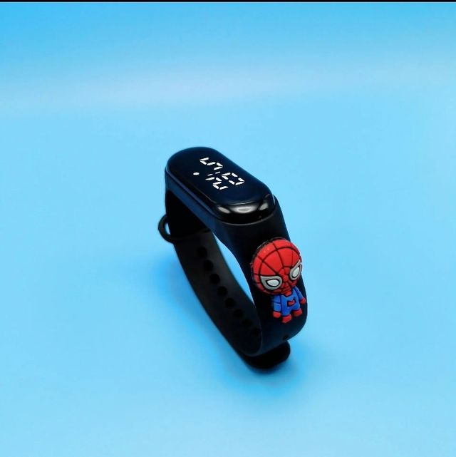 LIQUIDACION Reloj-pulsera para niños dibujos