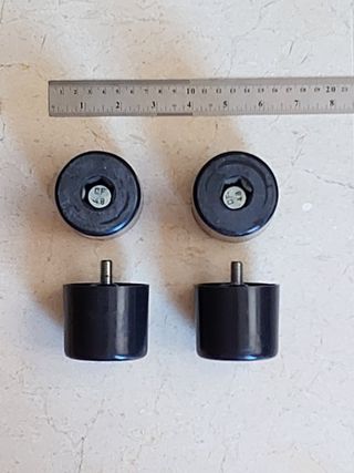 Patas de plástico Modelo Easy para sofás y Muebles