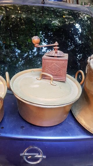 Pentole in rame antiche