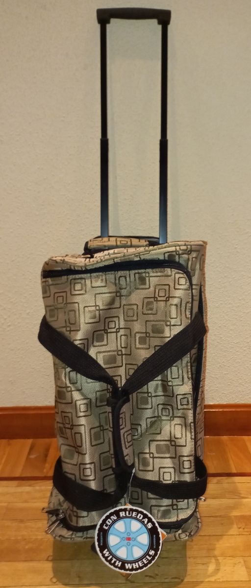 Bolso de viaje con ruedas. Trolley.