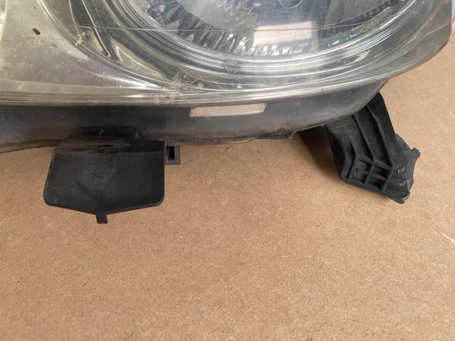 Optica peugeot izquierdo 107