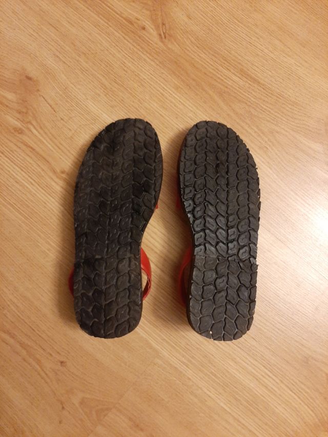 Avarcas menorquinas piel roja talla 37