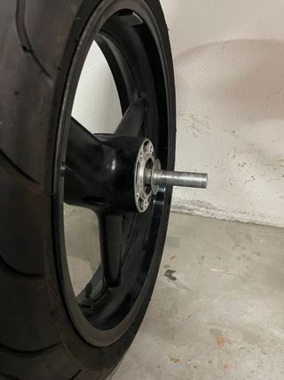 Llanta  Rueda delantera Suzuki Bandit 650 gsf