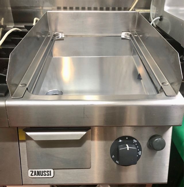 Plancha cromo duro a gas sanussi