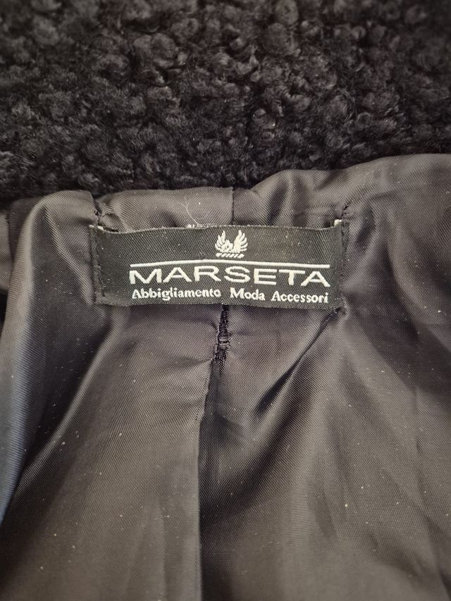 Coprispalle elegante nero Marseta