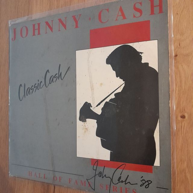 Johnny Cash - Classic Cash