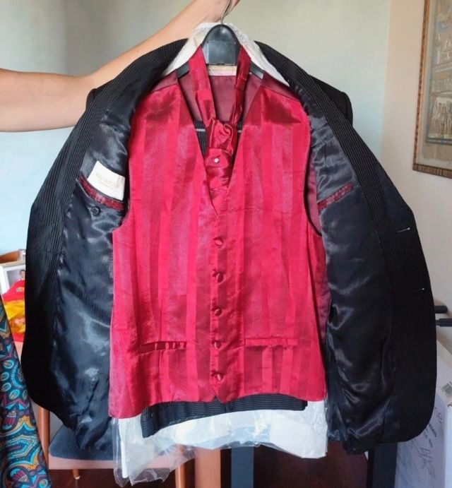 Traje de novio o invitado