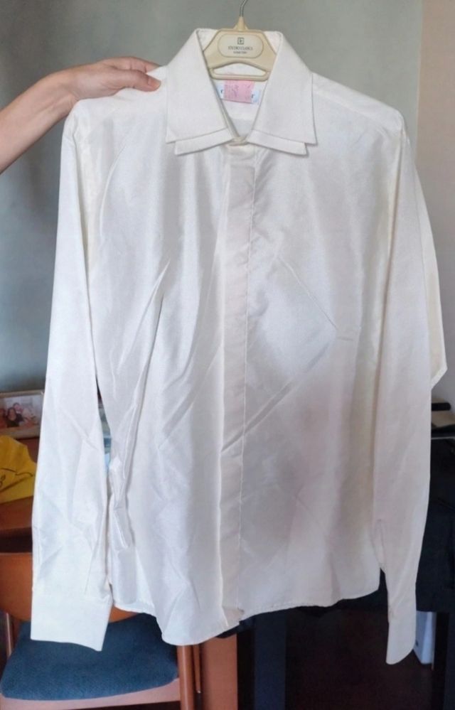 Traje de novio o invitado