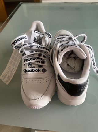 Zapatillaa Reebok clasicas nuevas