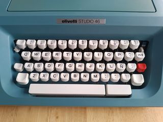 Maquina de escribir Olivetti STUDIO 46