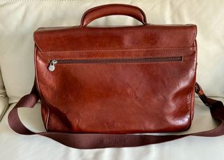 Maletin piel marron marca Adpel