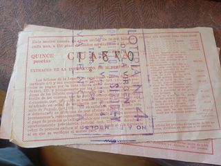 Tres billetes auténticos de lotería anti