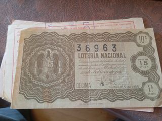 Tres billetes auténticos de lotería anti