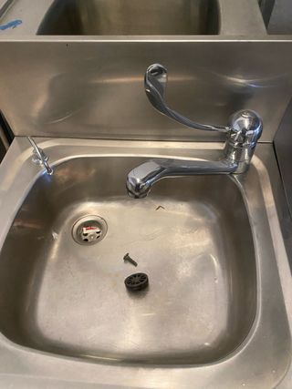 Lavamanos y fuente