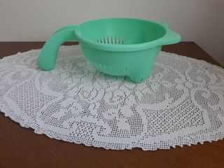 Scolapasta in plastica a forma di gatto verde