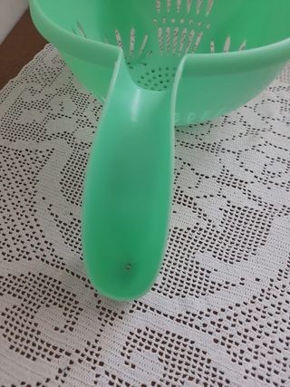 Scolapasta in plastica a forma di gatto verde