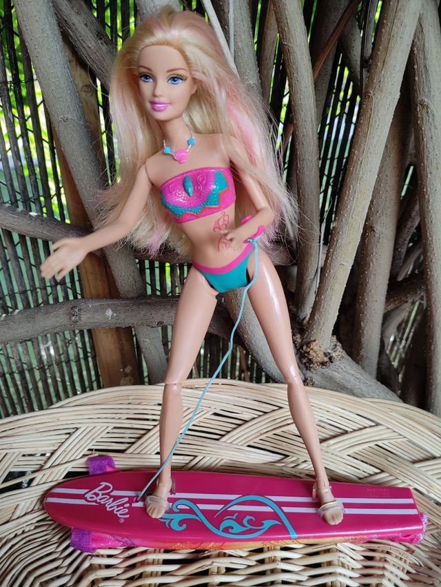 Barbie surfista y sirena