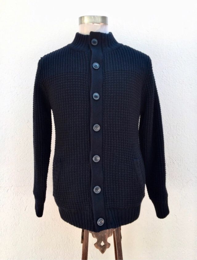 Chaqueta forrada con cremallera y botones