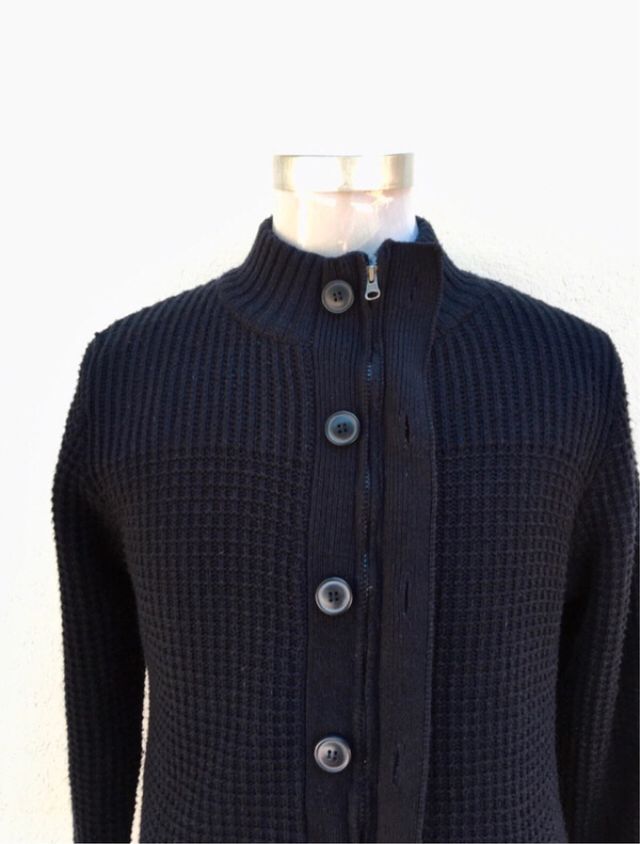 Chaqueta forrada con cremallera y botones