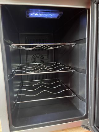 Nevera vinos pequeña PULLTEX