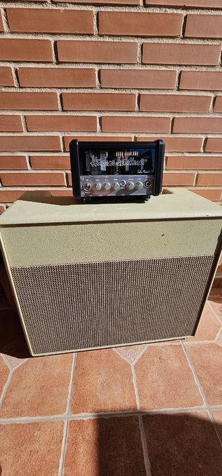 Amplificador a valvulas de guitarra Hughes